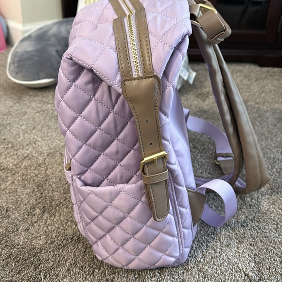 Tommy Bahama Quilted Backpack in purple/lavender - Picture 4 of 6
